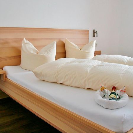Seehotel Und Appartements Schnoeller Rieden Esterno foto
