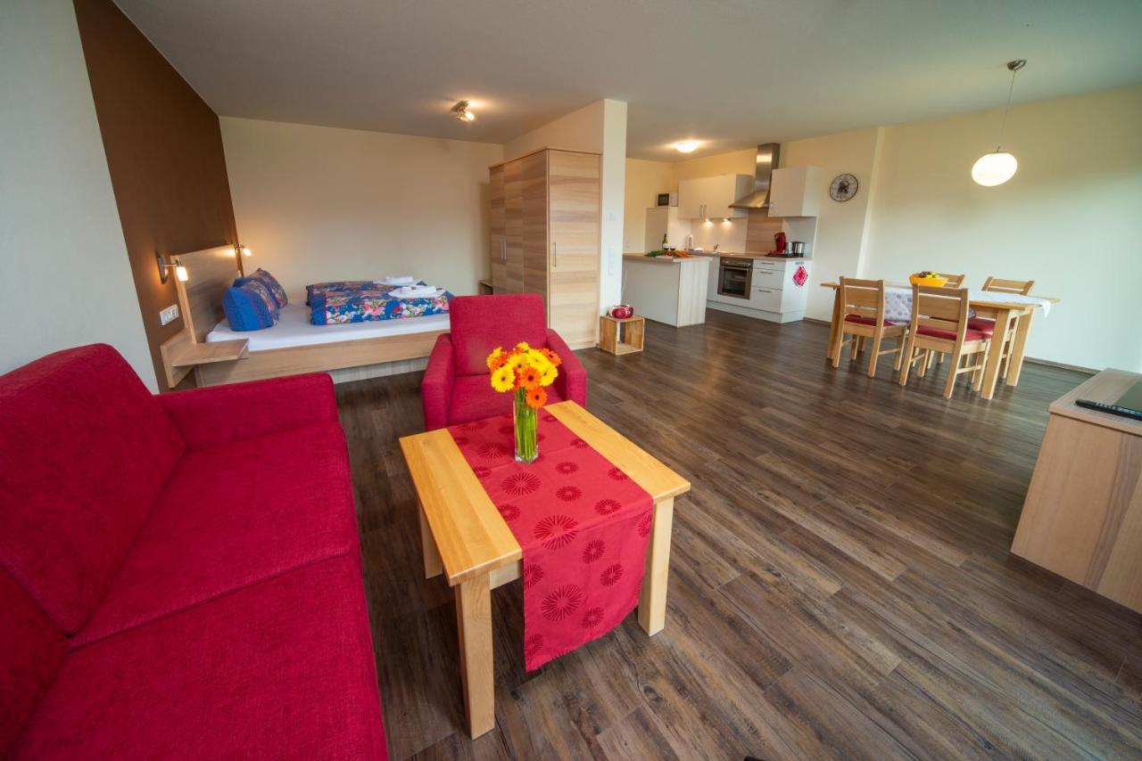 Seehotel Und Appartements Schnoeller Rieden Esterno foto