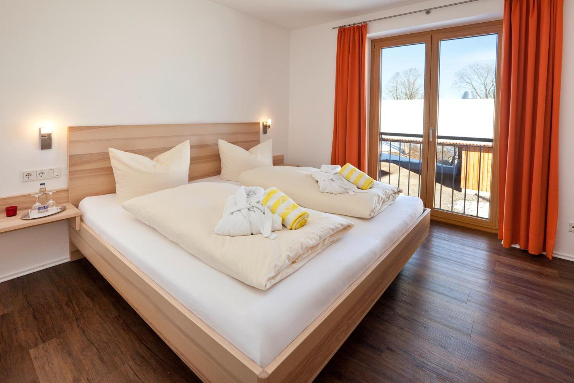 Seehotel Und Appartements Schnoeller Rieden Esterno foto